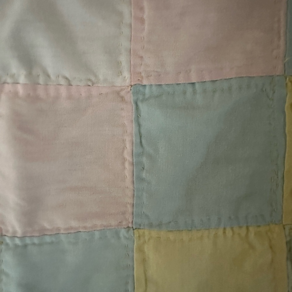 Pastel Patchwork Quilt - Picture 2 of 3